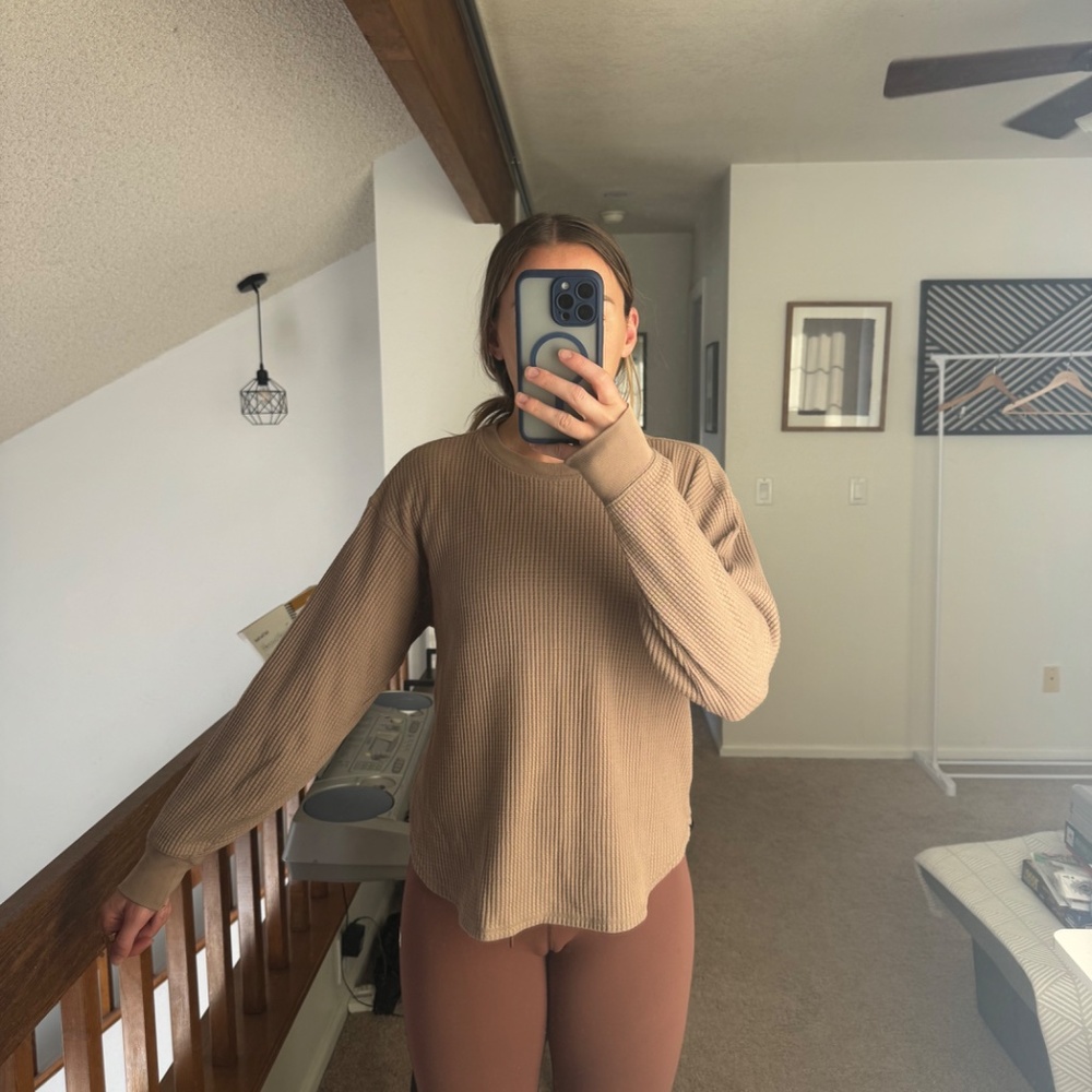 Uniqlo Tan Long Sleeve Size S